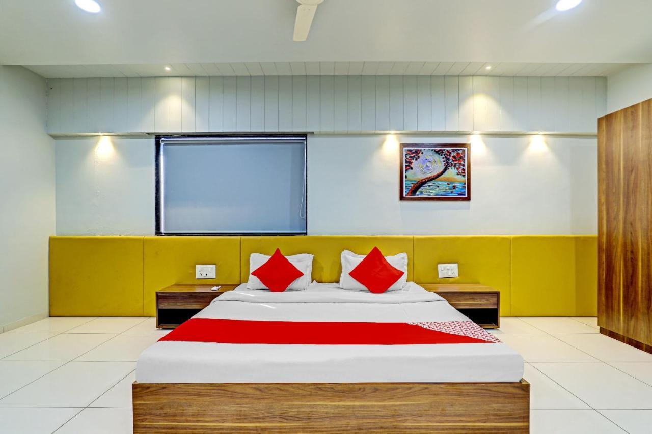 Hotel Oyo 70752 Viram House Gorwa Exteriér fotografie