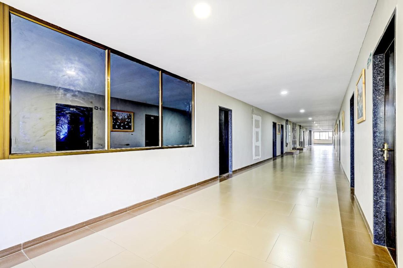 Hotel Oyo 70752 Viram House Gorwa Exteriér fotografie